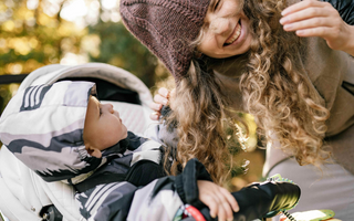 Der richtige Fußsack für den Kinderwagen im Winter