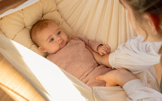 Moro-Reflex: Wann ist er normal & wann gefährlich?
